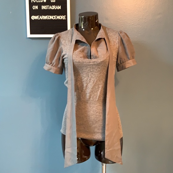 Stretchy Cotton Top with Sheer Sleeves - Picture 4 of 6